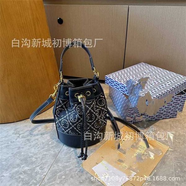 20% off bag 2024 new launch designer handbag summer drawstring old flower bucket boston one gift box packagingmfxk
20% off bag 2024 new launch designer handbag summer drawstring old flower bucket boston one gift box packagingmfxk