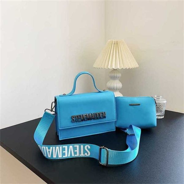 62% off bag 2024 new launch designer handbag hand hand new women's letter shaped small square single shoulder messenger women's
62% off bag 2024 new launch designer handbag hand hand new women's letter shaped small square single shoulder messenger women's