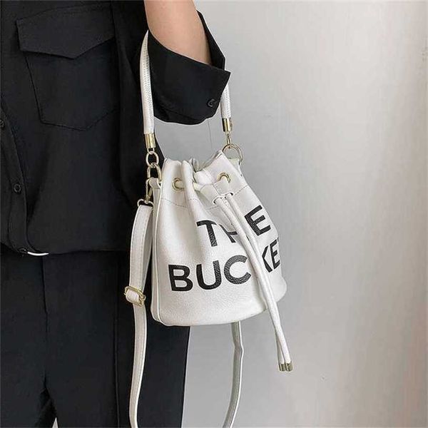 18% off bag 2024 new launch designer handbag trendy printed letter bucket new ins niche texture hand single shoulder women's
18% off bag 2024 new launch designer handbag trendy printed letter bucket new ins niche texture hand single shoulder women's
