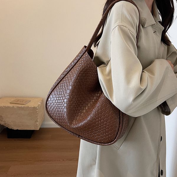 women inclined shoulder bags fashion casual womens bag small handbag totes high-capacity pu leather large volume wholesale girl mobile phone
women inclined shoulder bags fashion casual womens bag small handbag totes high-capacity pu leather large volume wholesale girl mobile phone