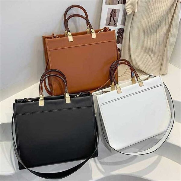12% off bag 2024 new launch designer handbag f family printed letter tote women's large capacity shoulder shopping
12% off bag 2024 new launch designer handbag f family printed letter tote women's large capacity shoulder shopping