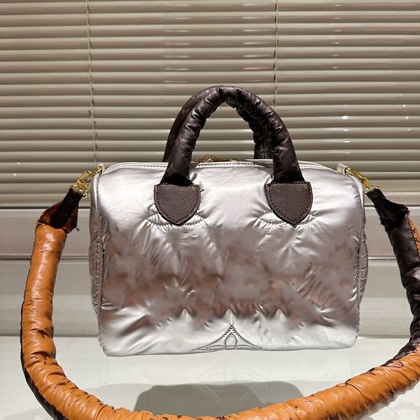 luxury designer onthego women totes crossbody bags france brand old flower space cotton pillow handbags 23 new autumn winter large capacity
luxury designer onthego women totes crossbody bags france brand old flower space cotton pillow handbags 23 new autumn winter large capacity