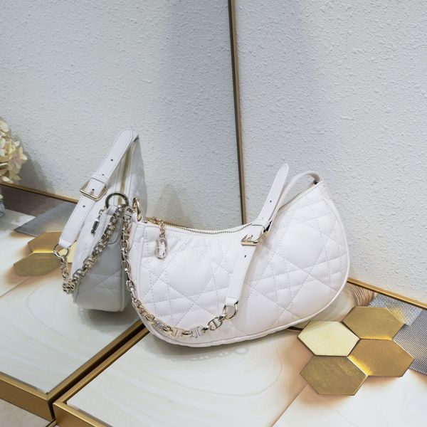 designer ladies evening bag leather love type zipper mouth lettering flower design hand-held classic fashion messenger size 27-16-4.5cm 5411
designer ladies evening bag leather love type zipper mouth lettering flower design hand-held classic fashion messenger size 27-16-4.5cm 5411