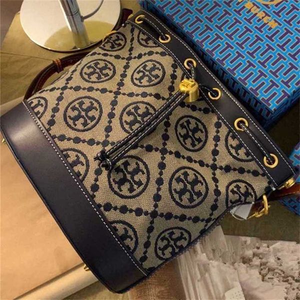 13% off bag 2024 new launch designer handbagtb new drawstring bucket classic old flower handheld shoulder trendy women's large capacity
13% off bag 2024 new launch designer handbagtb new drawstring bucket classic old flower handheld shoulder trendy women's large capacity