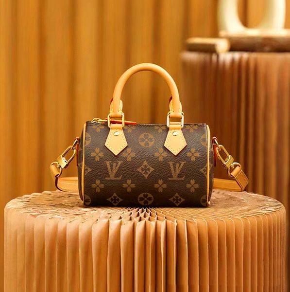 10a genuine leather purse nano speedy the large book tote bag purses totes designer handbag women designer beach bag borse dhgate wallets lu
10a genuine leather purse nano speedy the large book tote bag purses totes designer handbag women designer beach bag borse dhgate wallets lu