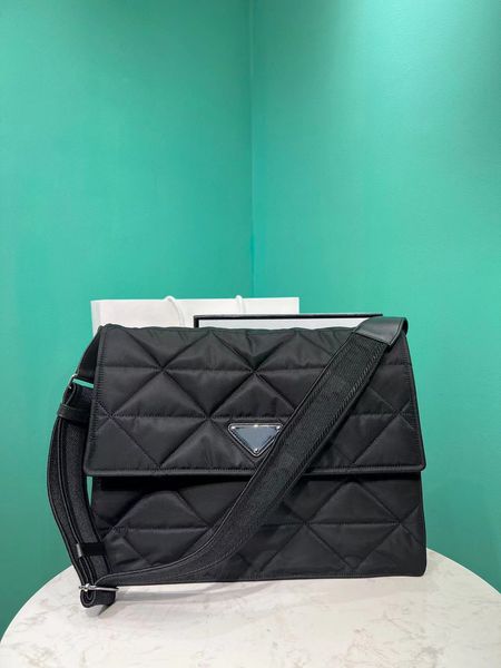 2023 new men's and women's universal messenger bag high-end custom quality crossbody bag nylon shoulder bag hand diamond lattice t
2023 new men's and women's universal messenger bag high-end custom quality crossbody bag nylon shoulder bag hand diamond lattice t