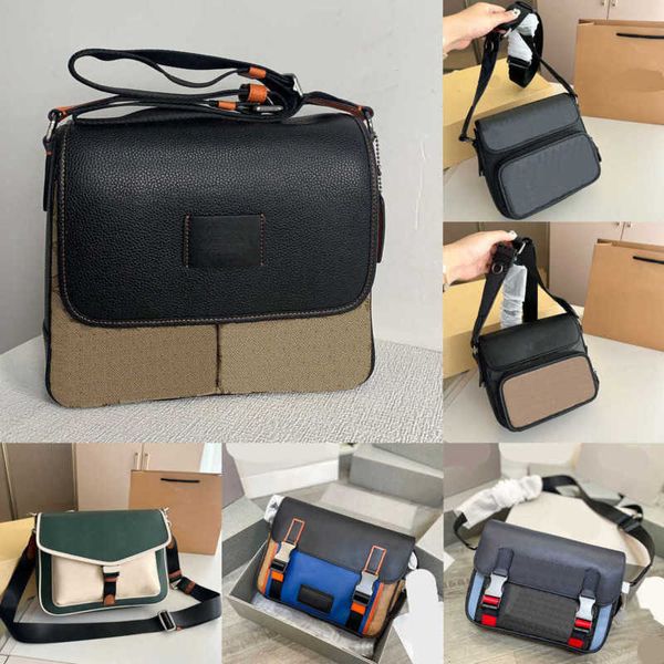 classic day packs c letter designer bag men shoulder bags embroidery canvas collar flap crossbody messenger bag luxurys handbag purse 230815
classic day packs c letter designer bag men shoulder bags embroidery canvas collar flap crossbody messenger bag luxurys handbag purse 230815