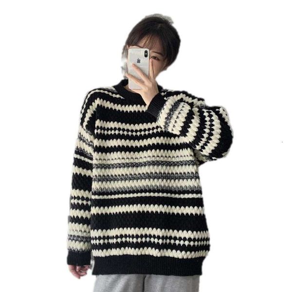 autumn and sweaters winter style loose outer wear languid mid length fashionable american striped pullover, White;black
autumn and sweaters winter style loose outer wear languid mid length fashionable american striped pullover, White;black
