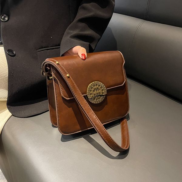 evening bags french vintage small square bag brown advanced feel armpit fashion design solid color womens dating 230826
evening bags french vintage small square bag brown advanced feel armpit fashion design solid color womens dating 230826