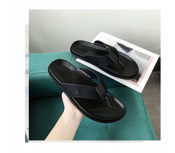 miller designer flip-flops new rubber slippers sandals floral brocade men's and women's slippers flat slippers fashion striped bea, Black
miller designer flip-flops new rubber slippers sandals floral brocade men's and women's slippers flat slippers fashion striped bea, Black