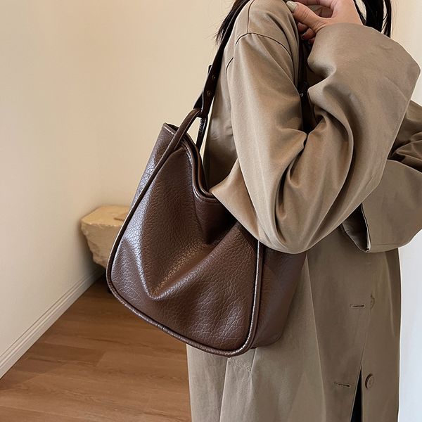women inclined shoulder bags fashion casual womens bag small handbag totes high-capacity pu leather large volume wholesale girl mobile phone
women inclined shoulder bags fashion casual womens bag small handbag totes high-capacity pu leather large volume wholesale girl mobile phone