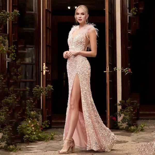 berta 2023 feather mother of the bride dress prom dresses jewel lace appliques sequins beaded mermaid evening gowns custom made sweep train, Black;red
berta 2023 feather mother of the bride dress prom dresses jewel lace appliques sequins beaded mermaid evening gowns custom made sweep train, Black;red