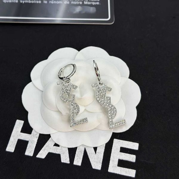 designer earrings sl luxury fashion light full diamond letter pendant temperament embedding stylish romantic accessories jewelry, Golden
designer earrings sl luxury fashion light full diamond letter pendant temperament embedding stylish romantic accessories jewelry, Golden