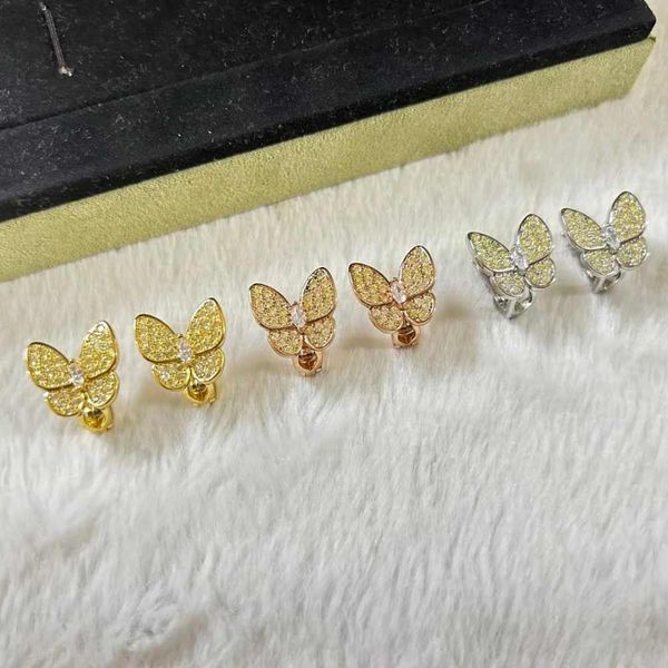 High quality designer silver 925 brand women's Mosan yellow green diamond earrings Luxury women's party gifts Boutique earrings
High quality designer silver 925 brand women's Mosan yellow green diamond earrings Luxury women's party gifts Boutique earrings