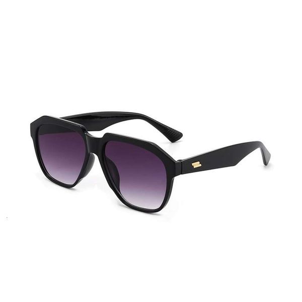 refined black framed sunglasses style large frame womens uv resistant glasses, White;black
refined black framed sunglasses style large frame womens uv resistant glasses, White;black