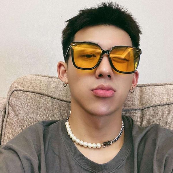 retract style transparent yellow sunglasses mens fashion brand ins driving big face anti violet for women, White;black
retract style transparent yellow sunglasses mens fashion brand ins driving big face anti violet for women, White;black