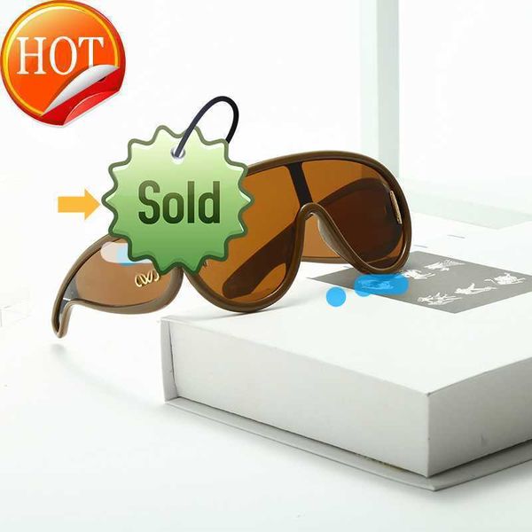 classic cool luxurys desingers sunglasses lens men and women outdoor tour driving party retro fashion beach sun glass vacation leisure prett, White;black
classic cool luxurys desingers sunglasses lens men and women outdoor tour driving party retro fashion beach sun glass vacation leisure prett, White;black