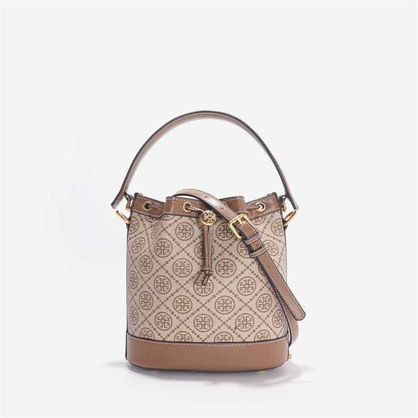 20% off bag 2024 new launch designer handbag early launch trendy bucket women's large capacity versatile crossbody small
20% off bag 2024 new launch designer handbag early launch trendy bucket women's large capacity versatile crossbody small