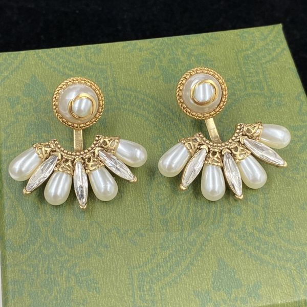 vintage style fashion design is very beautiful counter material letter earrings wedding party gift retail wholesale, Golden;silver
vintage style fashion design is very beautiful counter material letter earrings wedding party gift retail wholesale, Golden;silver