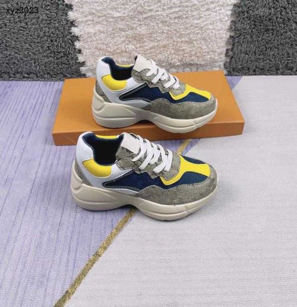 23ss designer kids sneakers multi color optional baby athletic shoe fashion boys and girls runner casual shoes children size 26-35, Black
23ss designer kids sneakers multi color optional baby athletic shoe fashion boys and girls runner casual shoes children size 26-35, Black