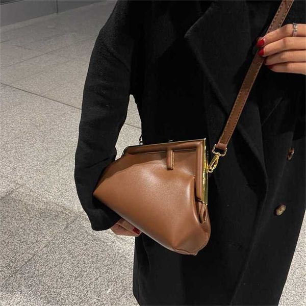 20% off bag 2024 new launch designer handbag hand this year's popular for women's s ins niche autumn and winter single crossbody t
20% off bag 2024 new launch designer handbag hand this year's popular for women's s ins niche autumn and winter single crossbody t