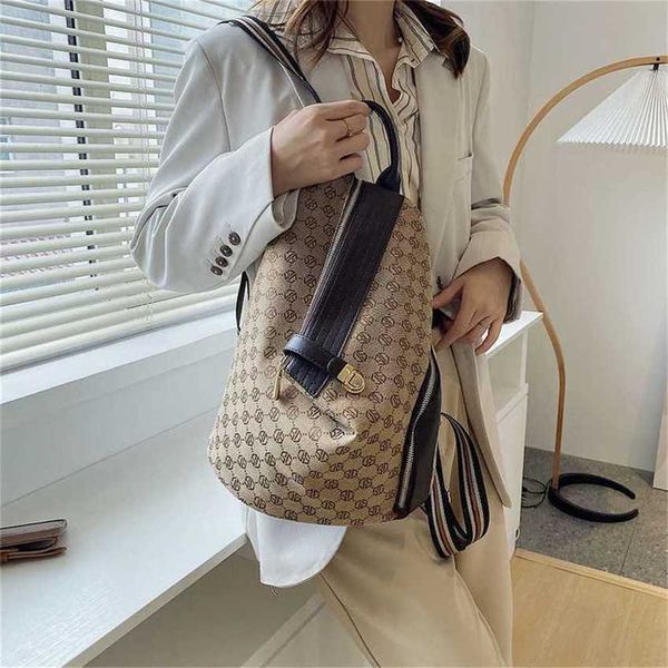 62% off bag 2024 new launch designer handbag new women's korean version versatile canvas book leisure simple travel one shoulder backpa
62% off bag 2024 new launch designer handbag new women's korean version versatile canvas book leisure simple travel one shoulder backpa