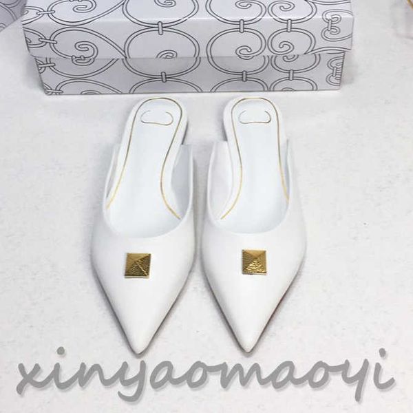 v white pointy sandals design four sandals, women's low heels, fashion classic, size: 35-40 021, Black
v white pointy sandals design four sandals, women's low heels, fashion classic, size: 35-40 021, Black