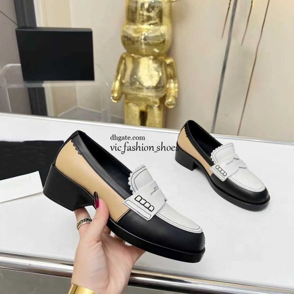 7a 2023 new autumn and winter designer luxury shoes fashion sneakers womens luxury canvas shoe retro shoe new casual trainers classic ccity, Black
7a 2023 new autumn and winter designer luxury shoes fashion sneakers womens luxury canvas shoe retro shoe new casual trainers classic ccity, Black