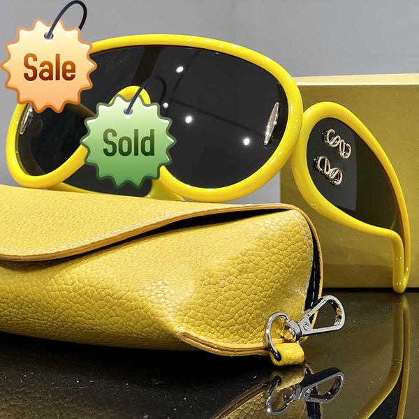 classic and luxurys desingers lens men cool sunglasses women outdoor tour driving party retro fashion beach sun glass vacation leisure prett, White;black
classic and luxurys desingers lens men cool sunglasses women outdoor tour driving party retro fashion beach sun glass vacation leisure prett, White;black