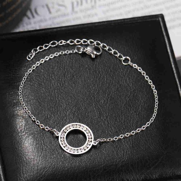 bracelets stainless steel bracelets crystal hollow round fashion chain bracelet for women jewelry wedding gifts r230828, Golden;silver
bracelets stainless steel bracelets crystal hollow round fashion chain bracelet for women jewelry wedding gifts r230828, Golden;silver