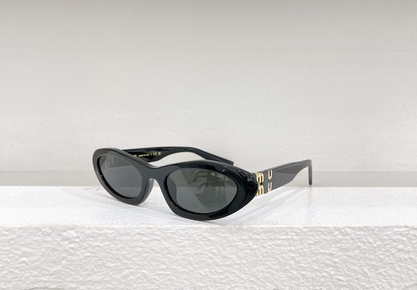large frame mi u sunglasses retro flat light women's counter with the same black board fashionable cat glasses, White;black
large frame mi u sunglasses retro flat light women's counter with the same black board fashionable cat glasses, White;black