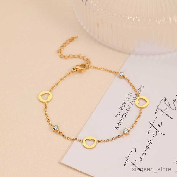 bracelets stainless steel bracelets exquisite cute round heart crystal pendant fashion trendy bracelet for women jewelry new gifts r230828, Golden;silver
bracelets stainless steel bracelets exquisite cute round heart crystal pendant fashion trendy bracelet for women jewelry new gifts r230828, Golden;silver