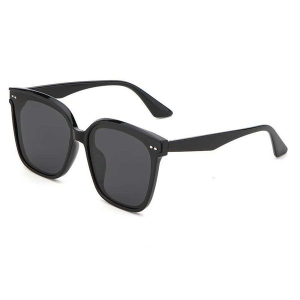 item title polarized sunglasses for women high end summer sunblock big face slim looking anti violet gm men, White;black
item title polarized sunglasses for women high end summer sunblock big face slim looking anti violet gm men, White;black