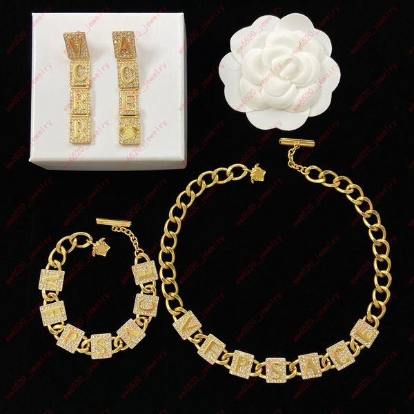 quadrate carved portraits embed zircon alphabet earring bracelets necklaces designer jewelry brass material, christmas, valentine's day, Silver
quadrate carved portraits embed zircon alphabet earring bracelets necklaces designer jewelry brass material, christmas, valentine's day, Silver