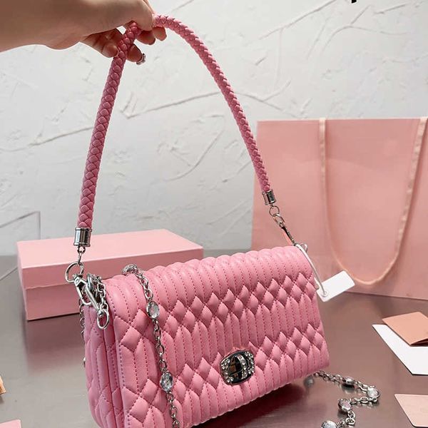 7a soft leather shoulder bag designer crossbody bags for women luxury pink underarm bag fashion diamond chain bag classic miumiu purses 2308
7a soft leather shoulder bag designer crossbody bags for women luxury pink underarm bag fashion diamond chain bag classic miumiu purses 2308