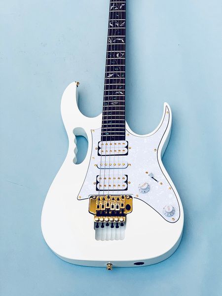 7v electric guitar, 6 strings, double rocking, basswood body, white, rosewood fingerboard, professional performance
7v electric guitar, 6 strings, double rocking, basswood body, white, rosewood fingerboard, professional performance