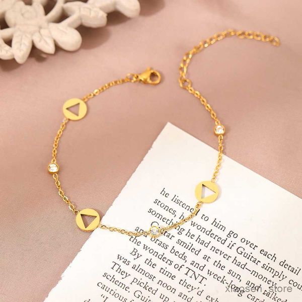 bracelets stainless steel bracelets crystal geometric triangles pendants bracelet for women jewelry everyday wedding gifts r230828, Golden;silver
bracelets stainless steel bracelets crystal geometric triangles pendants bracelet for women jewelry everyday wedding gifts r230828, Golden;silver