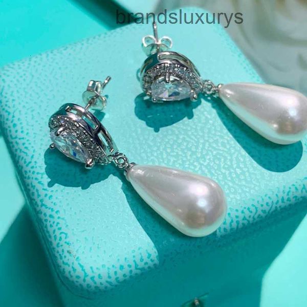 luxury hoop earrings designer round earrings exquisite simplefashion women jewelry gifts, Golden
luxury hoop earrings designer round earrings exquisite simplefashion women jewelry gifts, Golden