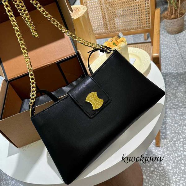 new shoulder bag luxury new bag type trapezoidal design handbag genuine leather underarm bag chain leather double strap woman vintage fashio
new shoulder bag luxury new bag type trapezoidal design handbag genuine leather underarm bag chain leather double strap woman vintage fashio