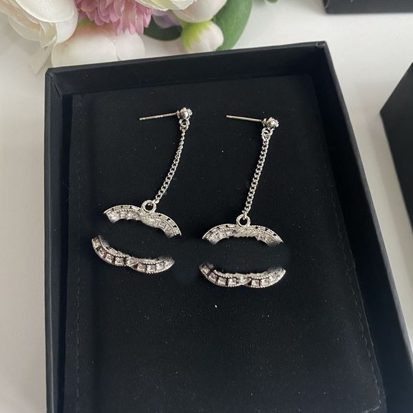 2023 popular premium brand stud earring designer girl's love channel earrings luxury fashion jewelry earring gift accessories ccity art, Golden;silver
2023 popular premium brand stud earring designer girl's love channel earrings luxury fashion jewelry earring gift accessories ccity art, Golden;silver