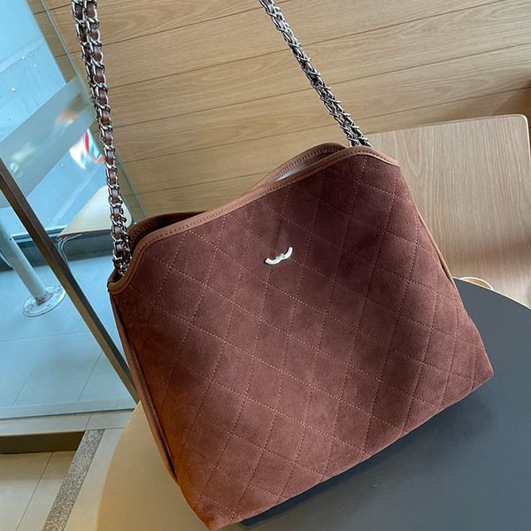 stylish womens shoulder bag 33cm calfskin diamond check silver hardware metal buckle luxury handbag matelasse chain crossbody bag underarm b
stylish womens shoulder bag 33cm calfskin diamond check silver hardware metal buckle luxury handbag matelasse chain crossbody bag underarm b