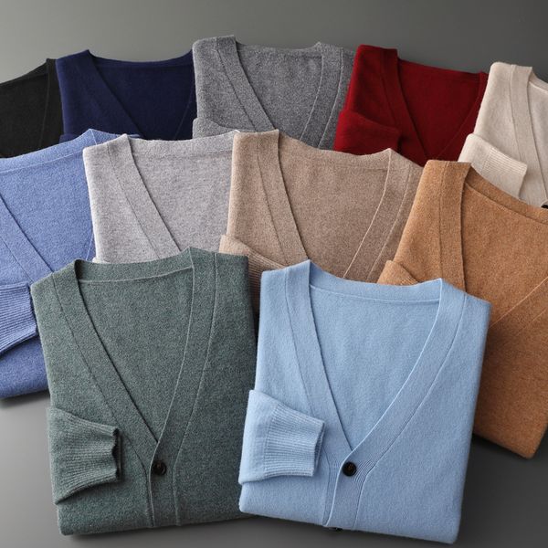 men's sweaters solid color knitted shirt vneck short style trend autumn and winter micro silhouette casual korean button cardigan 23082, White;black
men's sweaters solid color knitted shirt vneck short style trend autumn and winter micro silhouette casual korean button cardigan 23082, White;black
