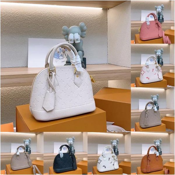 designer handbag women's shoulder bag cross body bag classic handbag embossing flower tote bags shopping bag shoulder crossbody purse
designer handbag women's shoulder bag cross body bag classic handbag embossing flower tote bags shopping bag shoulder crossbody purse