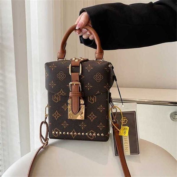 13% off bag 2024 new launch designer handbagnew texture old flower box commuter phone versatile ins crossbody for women
13% off bag 2024 new launch designer handbagnew texture old flower box commuter phone versatile ins crossbody for women
