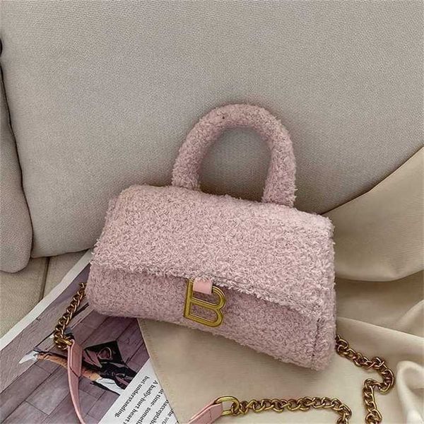 13% off bag 2024 new launch designer handbagautumn and winter new small square one shoulder portable leisure korean elegant urban women'
13% off bag 2024 new launch designer handbagautumn and winter new small square one shoulder portable leisure korean elegant urban women'