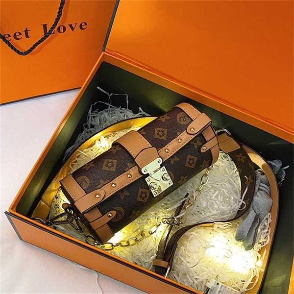 purses clearance 70% off luxury handbag babylon bag women's new old flower cylindrical fashion versatile one shoulder crossbody
purses clearance 70% off luxury handbag babylon bag women's new old flower cylindrical fashion versatile one shoulder crossbody