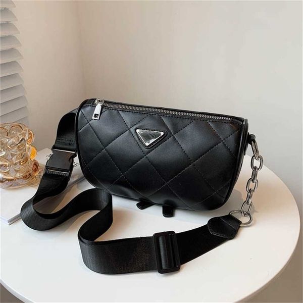luxury handbags sale summer simple fashion belt solid color diagonal single urban commuting easy take the trend
luxury handbags sale summer simple fashion belt solid color diagonal single urban commuting easy take the trend