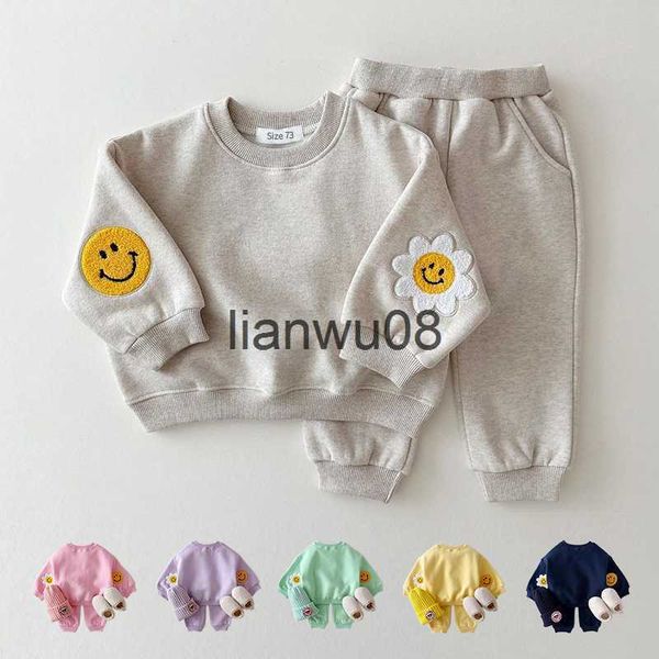 clothing sets winter warm baby girl boy clothes set embroidery thicken fleece sweatshirt pant baby boy tracksuit toddler girl clothes korea, White
clothing sets winter warm baby girl boy clothes set embroidery thicken fleece sweatshirt pant baby boy tracksuit toddler girl clothes korea, White