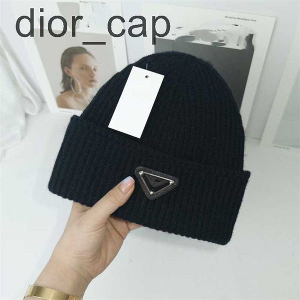 luxury beanie knitted hat designer cap mens ppada fitted hats cashmere letters casual skull caps outdoor, Blue;gray
luxury beanie knitted hat designer cap mens ppada fitted hats cashmere letters casual skull caps outdoor, Blue;gray