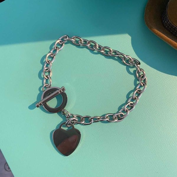 designer bracelet jewelry t classic heart shaped love pendant logo elegant and elegant diy multi heart label handpiece tiffaniess, Black
designer bracelet jewelry t classic heart shaped love pendant logo elegant and elegant diy multi heart label handpiece tiffaniess, Black